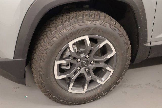 New 2026 Chevrolet Equinox ACTIV w/ Convenience Package III image 7