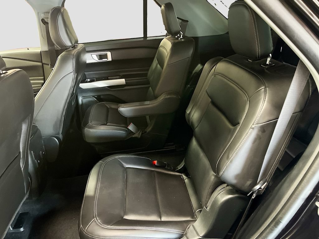 Used 2023 Ford Explorer XLT w/ Equipment Group 202A AWD/4WD image 24