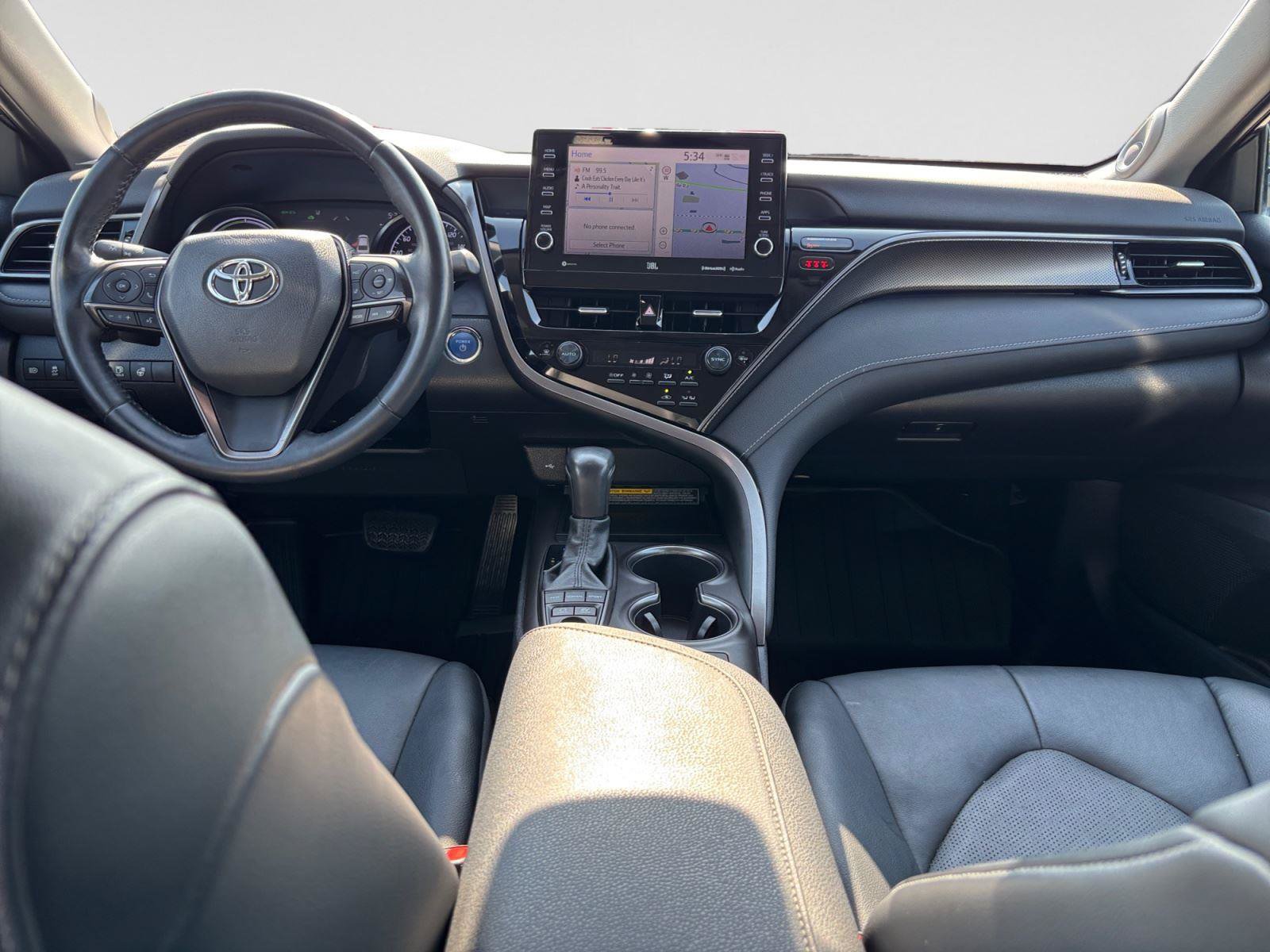 Used 2021 Toyota Camry XSE w/ Navigation Upgrade Package FWD image 15