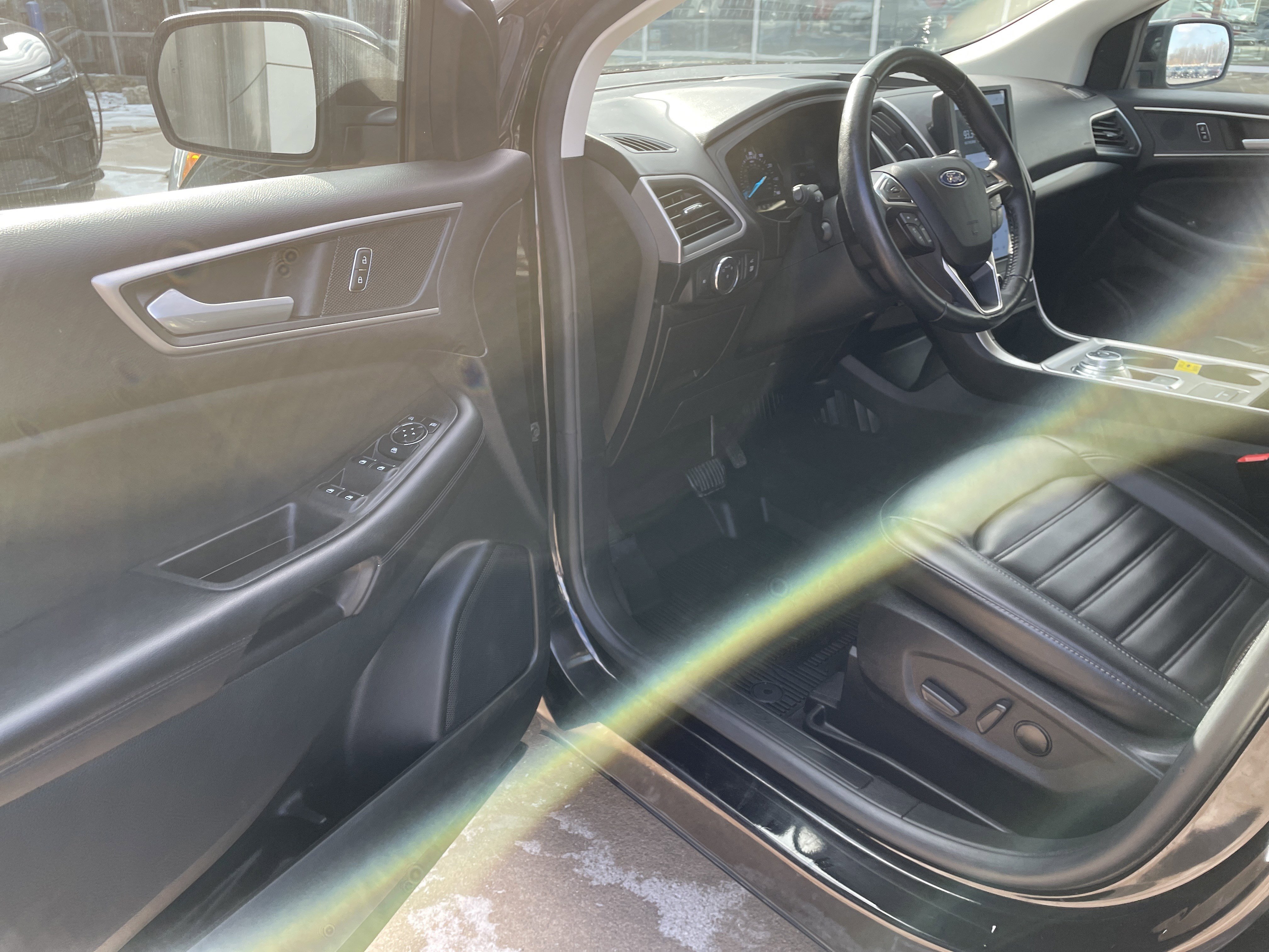 Used 2023 Ford Edge SEL w/ Convenience Package image 14