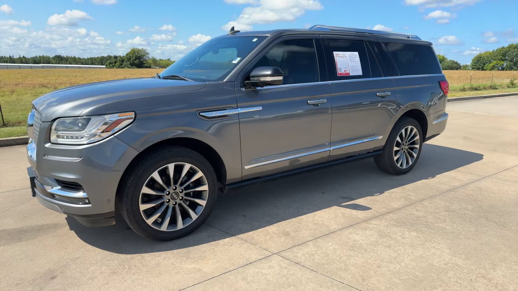 Used 2021 Lincoln Navigator L Reserve AWD/4WD image 5