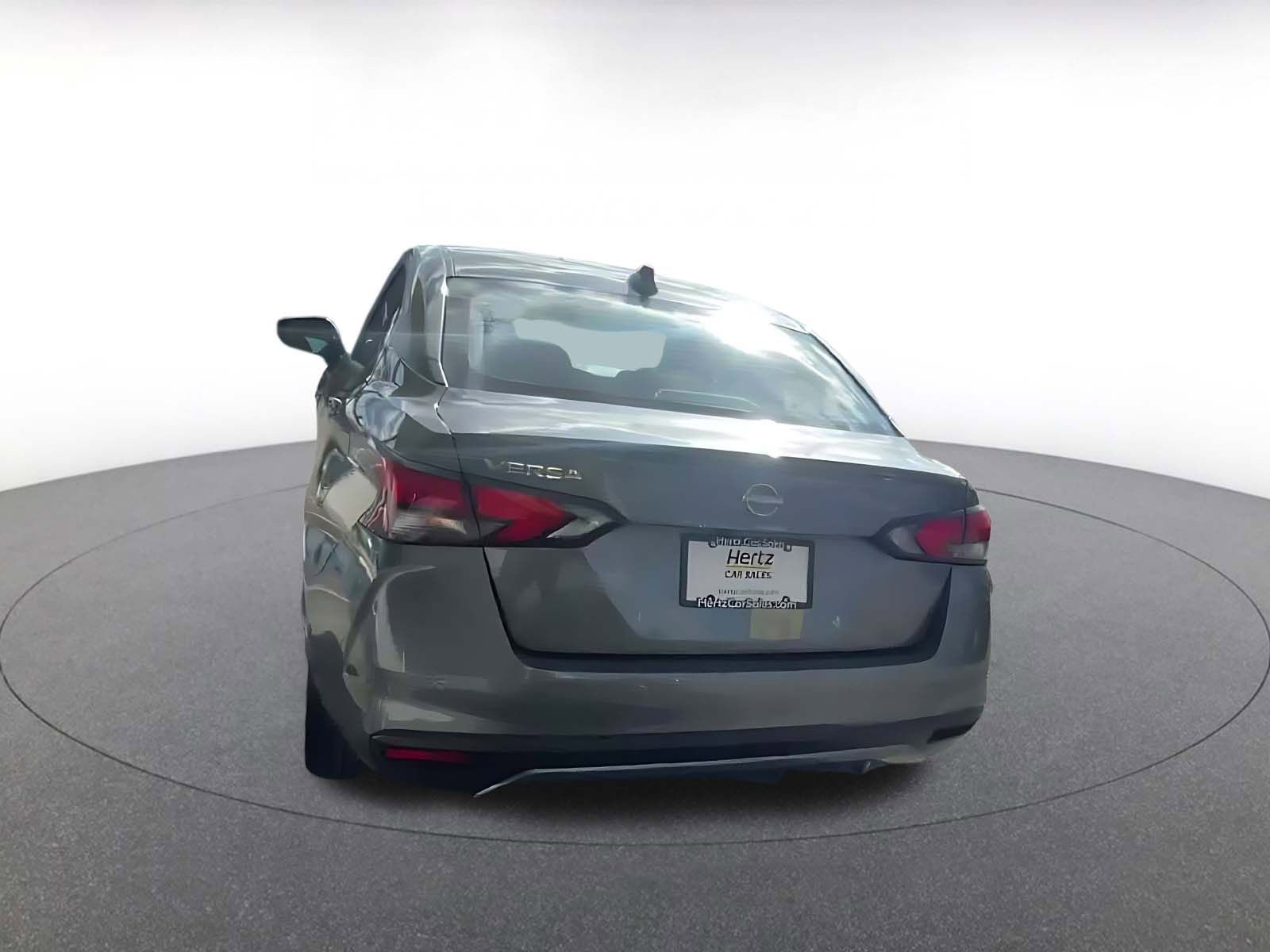 Used 2025 Nissan Versa SV image 11