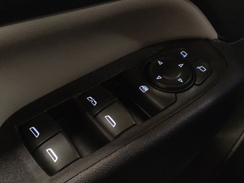 Used 2019 Chevrolet Equinox LT FWD image 27