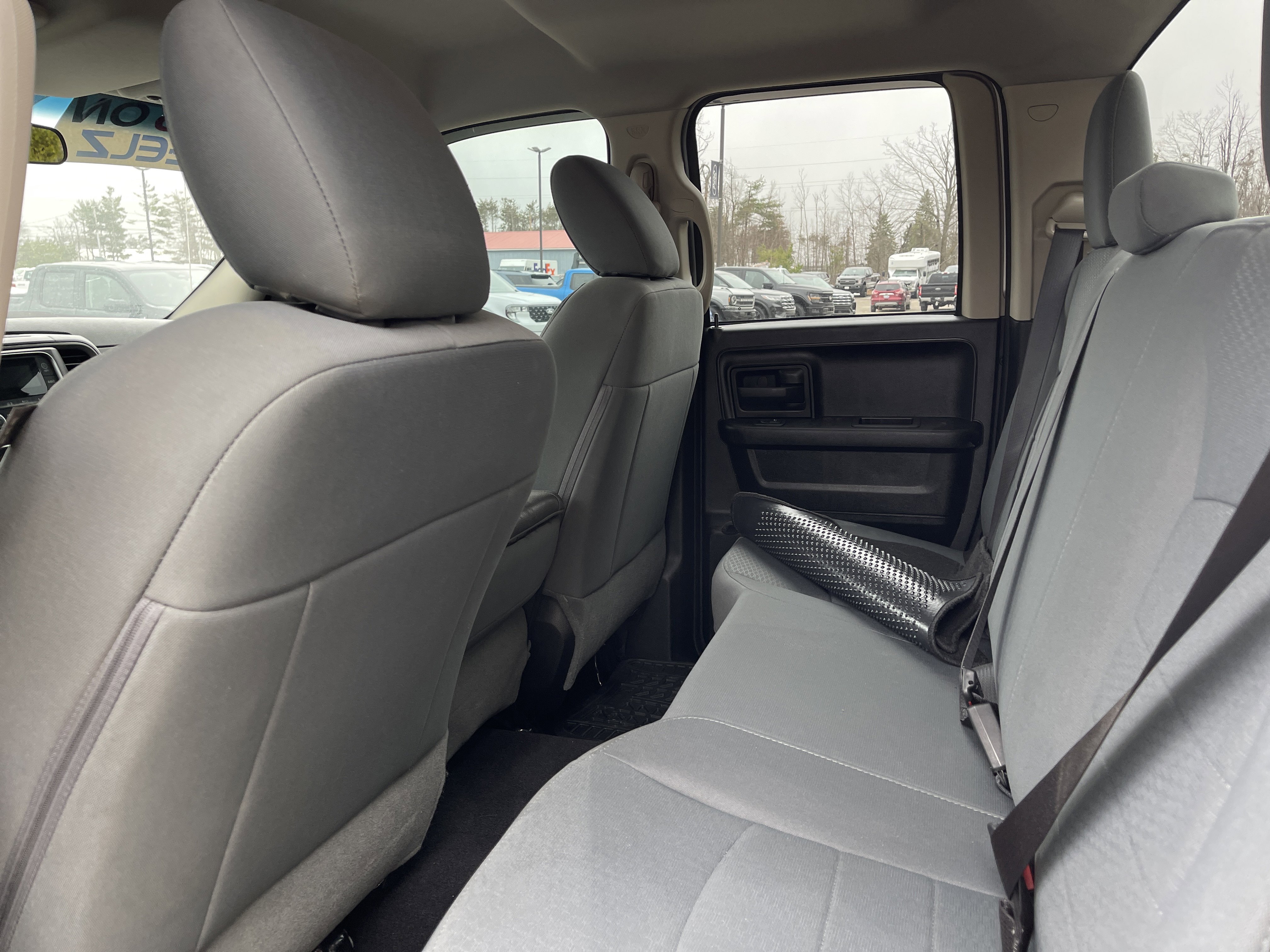 Used 2017 RAM 1500 ST w/ SXT Appearance Group image 11