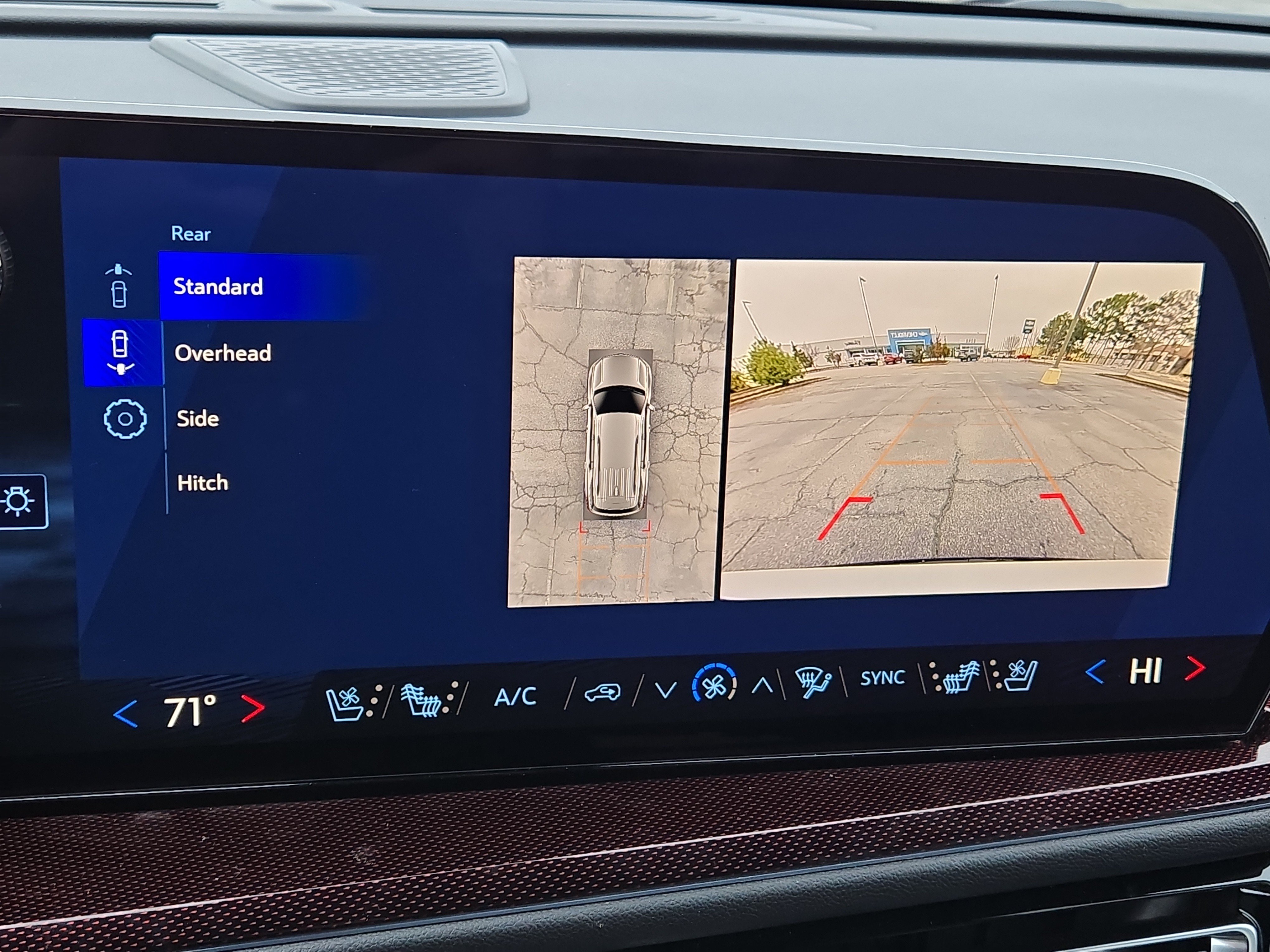 New 2026 Chevrolet Traverse RS w/ LPO, Floor Liner Package FWD image 35