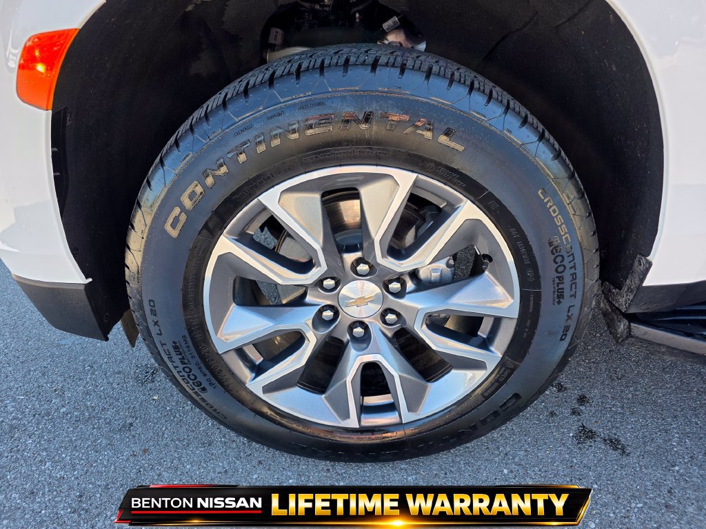Used 2024 Chevrolet Tahoe LS w/ Driver Alert Package RWD image 5