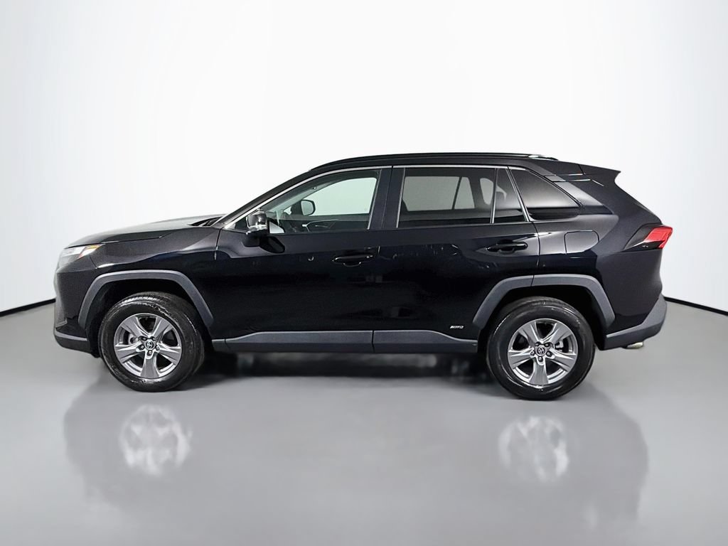 Used 2023 Toyota RAV4 XLE w/ Convenience Package AWD/4WD image 4