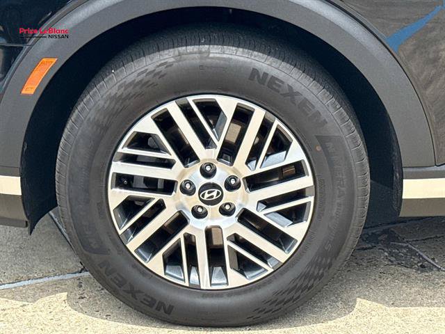 Used 2026 Hyundai Palisade SEL FWD image 4