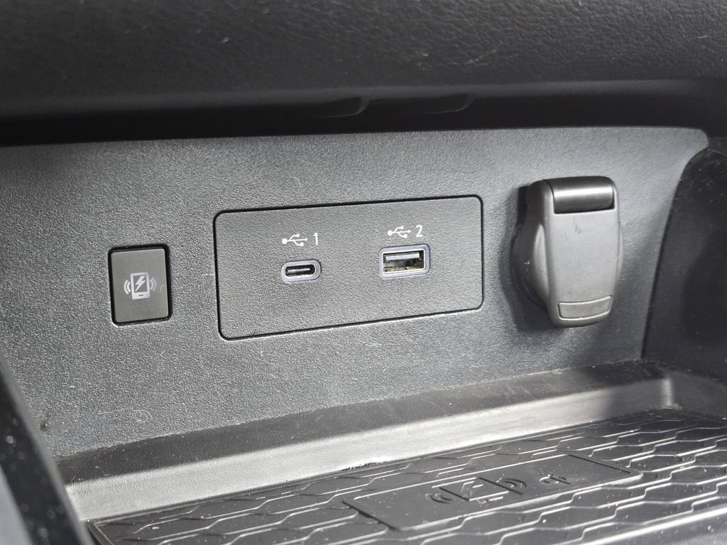 Used 2024 Nissan Altima 2.5 SV w/ SV Premium Package FWD image 22