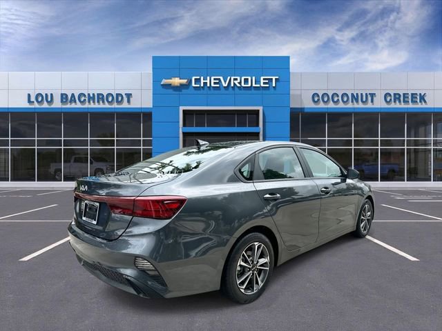 Used 2024 Kia Forte LXS FWD image 8