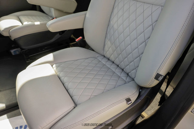 Used 2025 Mercedes-Benz Sprinter 2500 image 39