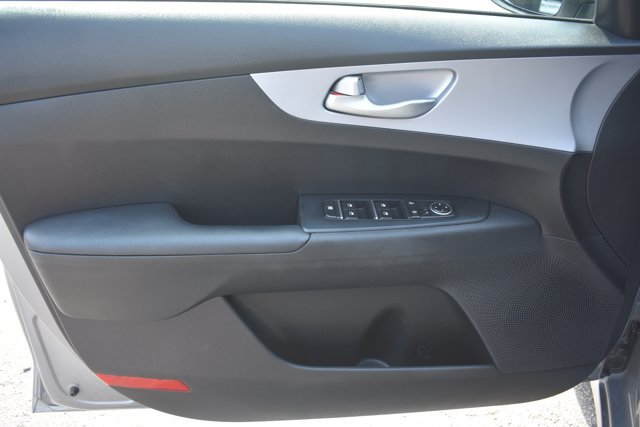 Used 2024 Kia Forte LXS FWD image 11