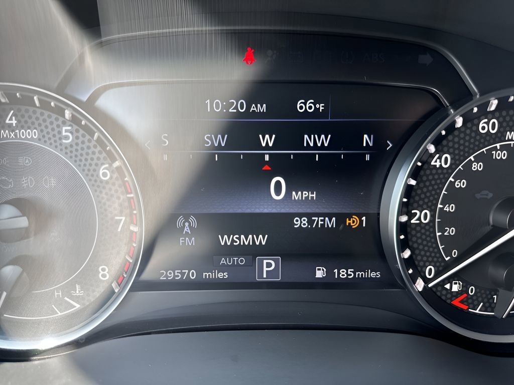 Used 2024 Nissan Armada SL AWD/4WD image 27