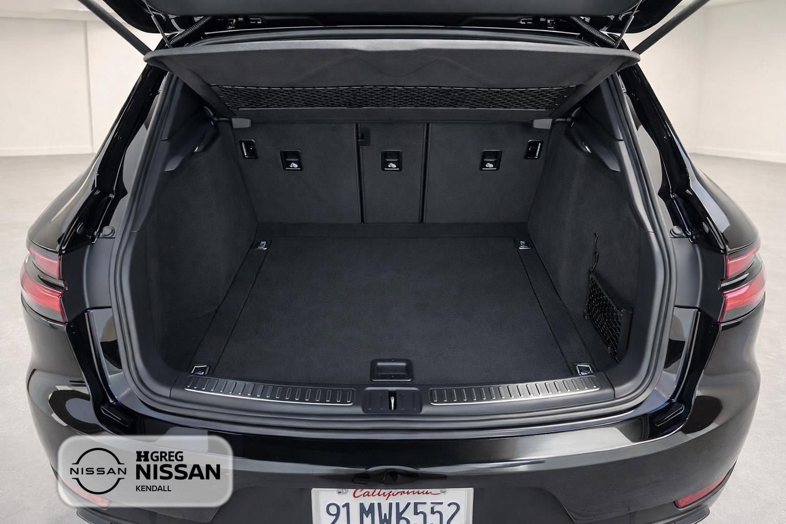 Used 2016 Porsche Macan Turbo image 15