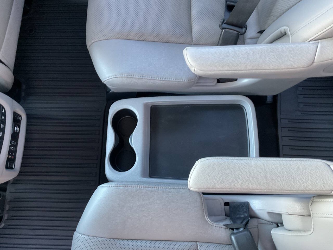 Used 2016 Honda Pilot Elite image 40