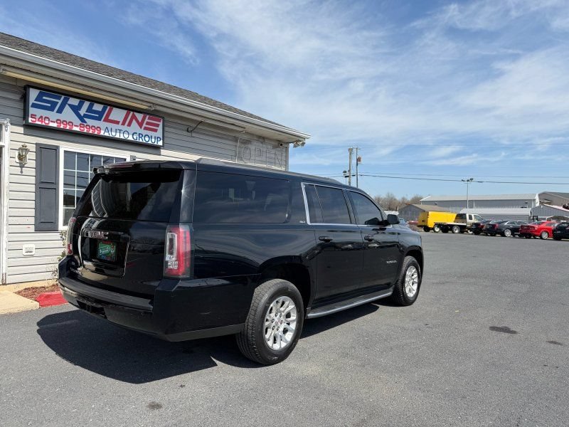Used 2018 GMC Yukon XL SLT w/ HD Trailering Package AWD/4WD image 3