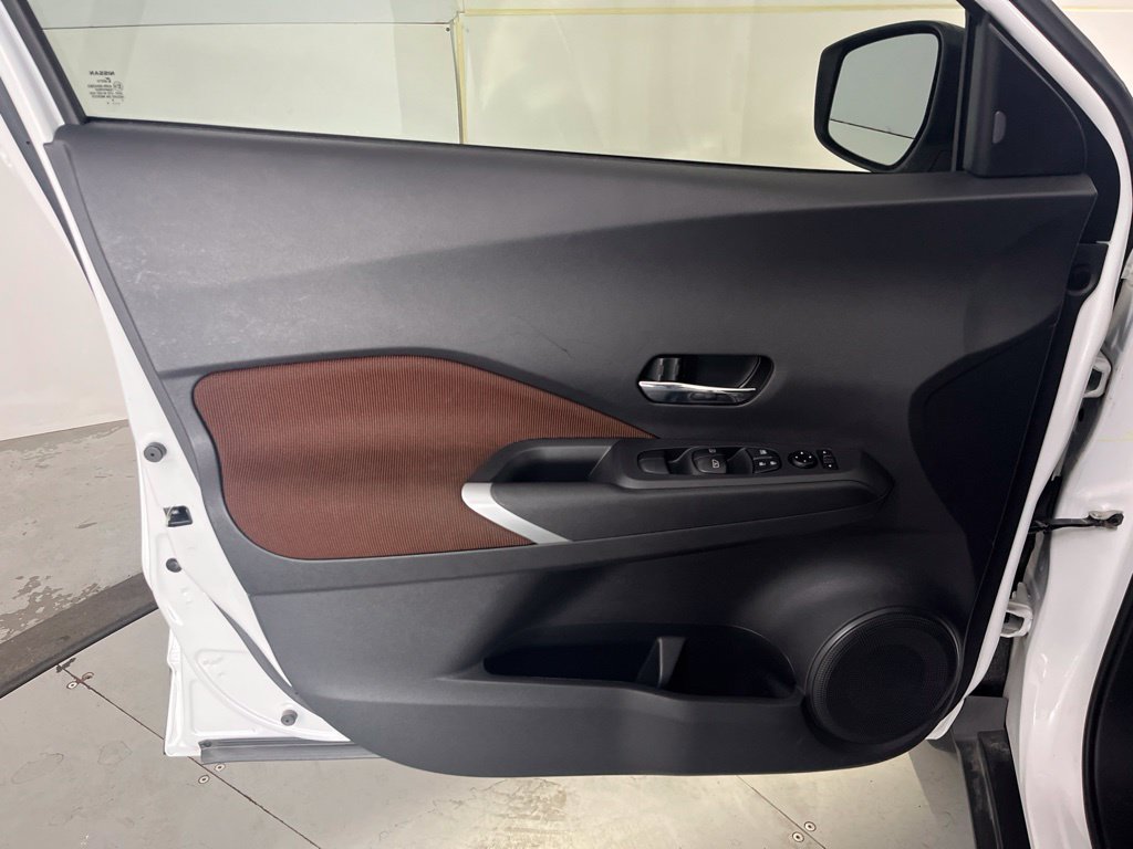 Used 2024 Nissan Kicks SR FWD image 26