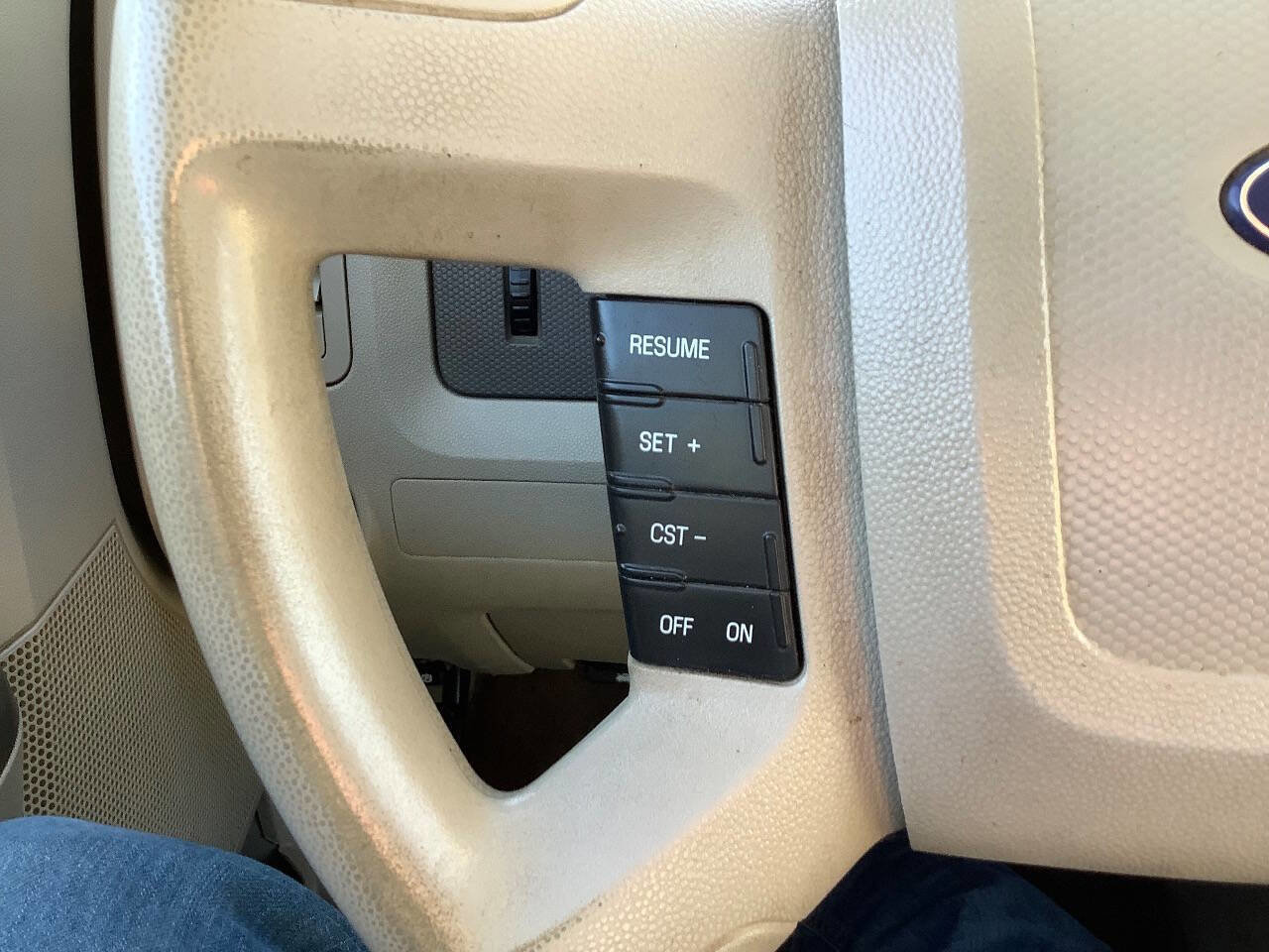 Used 2008 Ford Escape XLS image 38