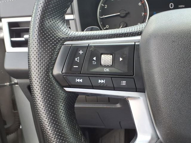 Used 2024 Mitsubishi Outlander AWD image 13