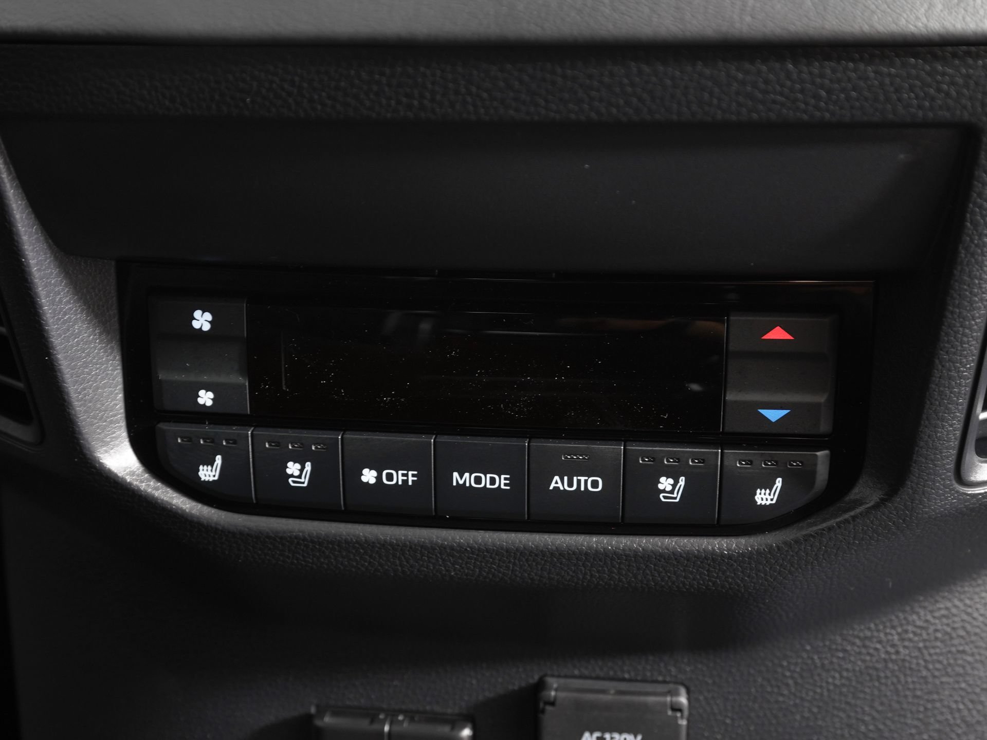 Used 2026 Toyota Sequoia Platinum AWD/4WD image 11
