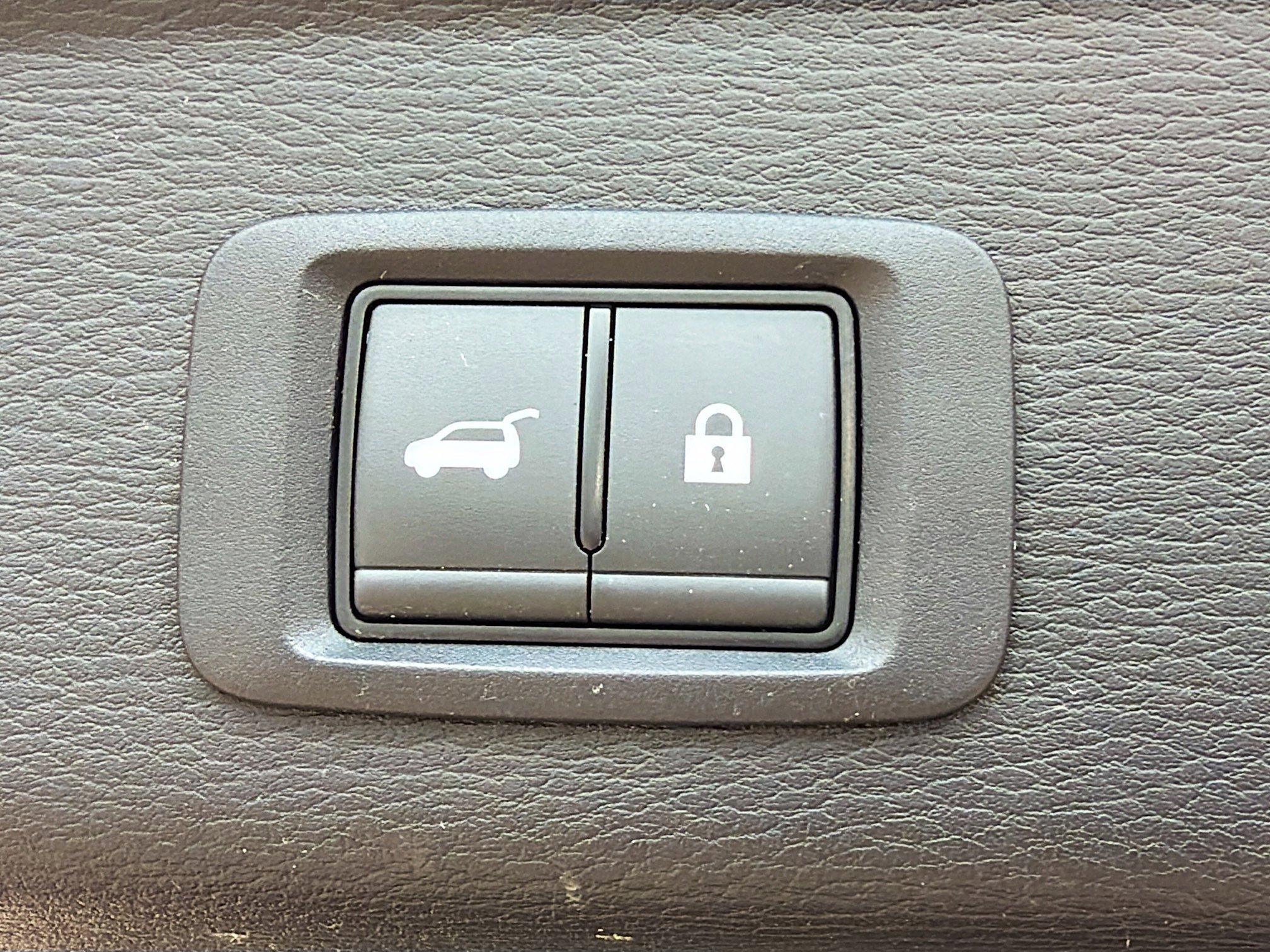 Used 2024 Mitsubishi Outlander SEL FWD image 12