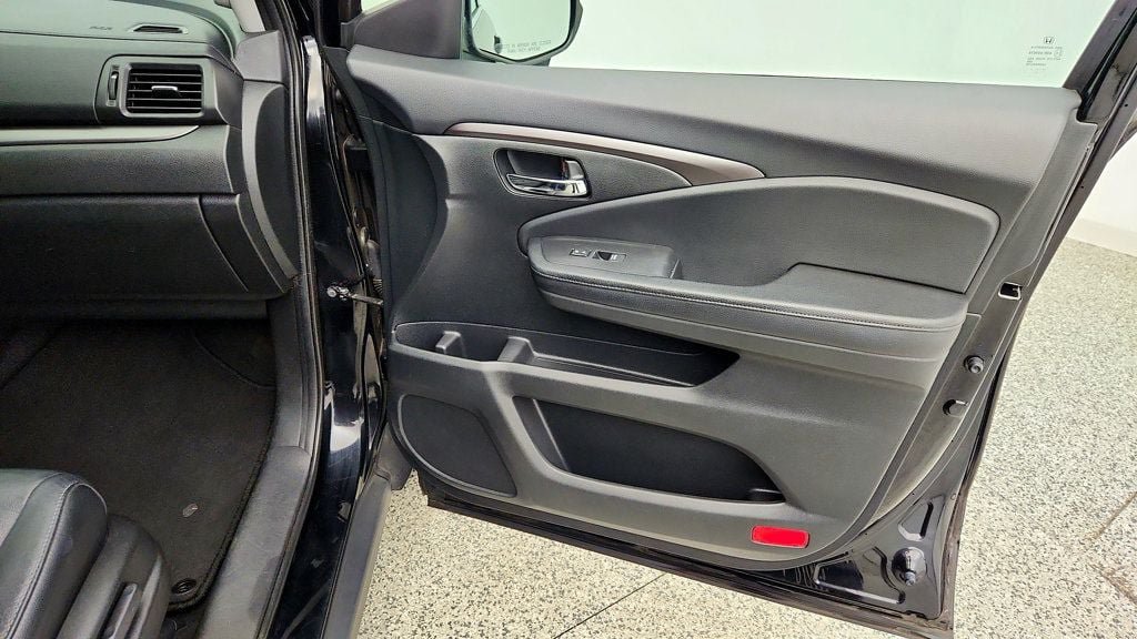 Used 2017 Honda Pilot EX-L image 27