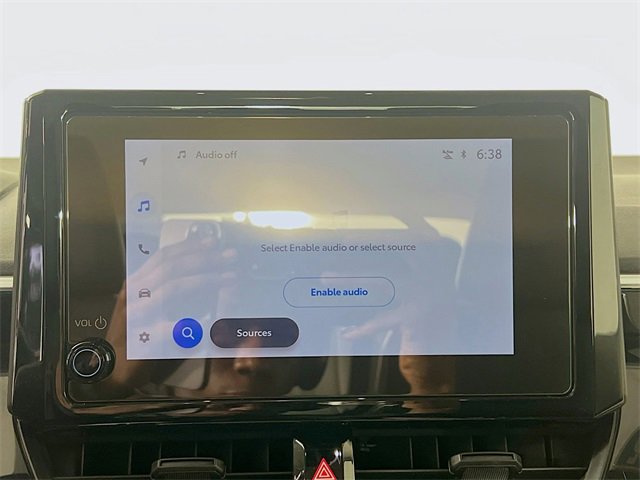 Used 2025 Toyota Corolla LE image 20