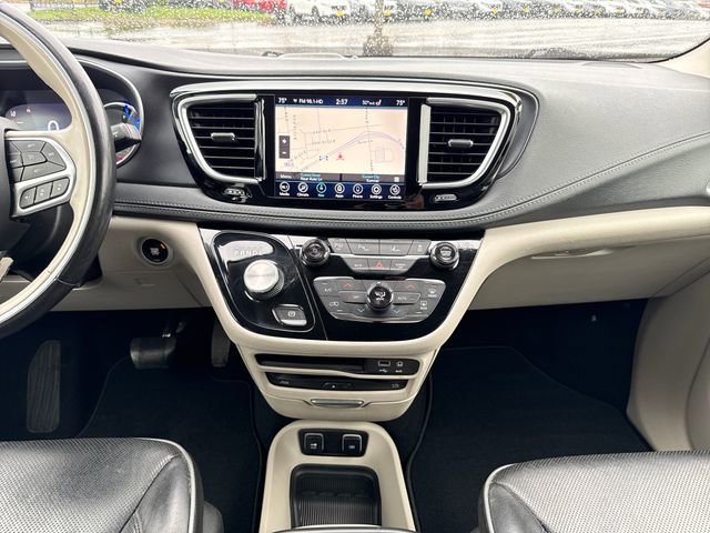 Used 2020 Chrysler Pacifica Limited w/ Advanced Safetytec Group image 22