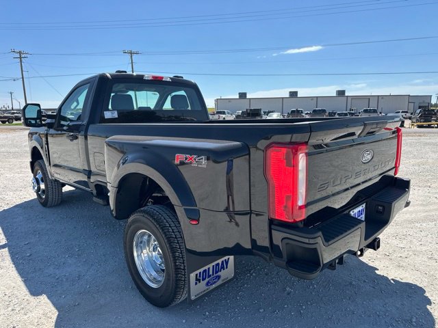 New 2027 Ford F350 XL w/ STX Appearance Package AWD/4WD image 4