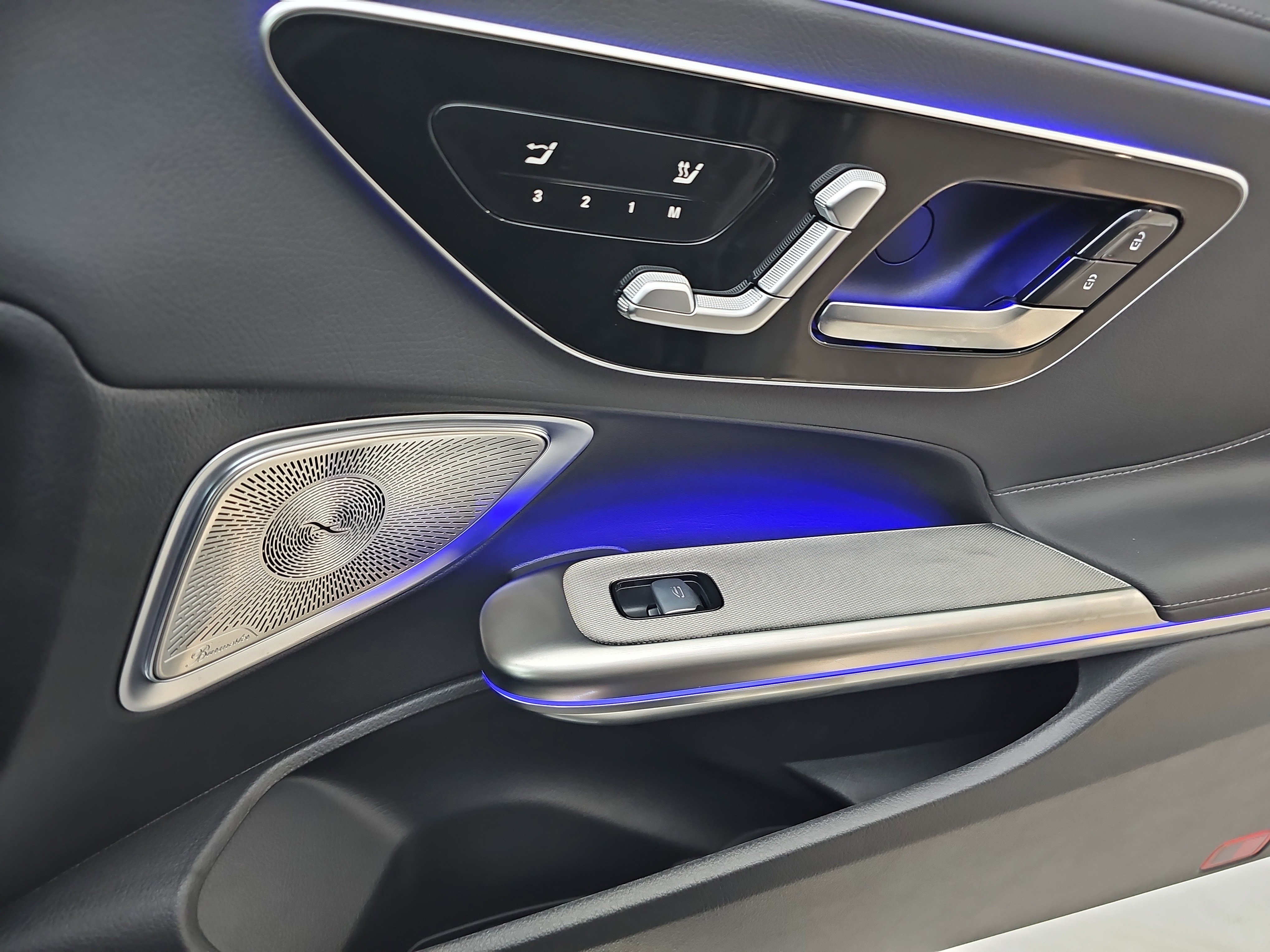 Certified 2024 Mercedes-Benz CLE 300 4MATIC Cabriolet w/ Night Package image 20