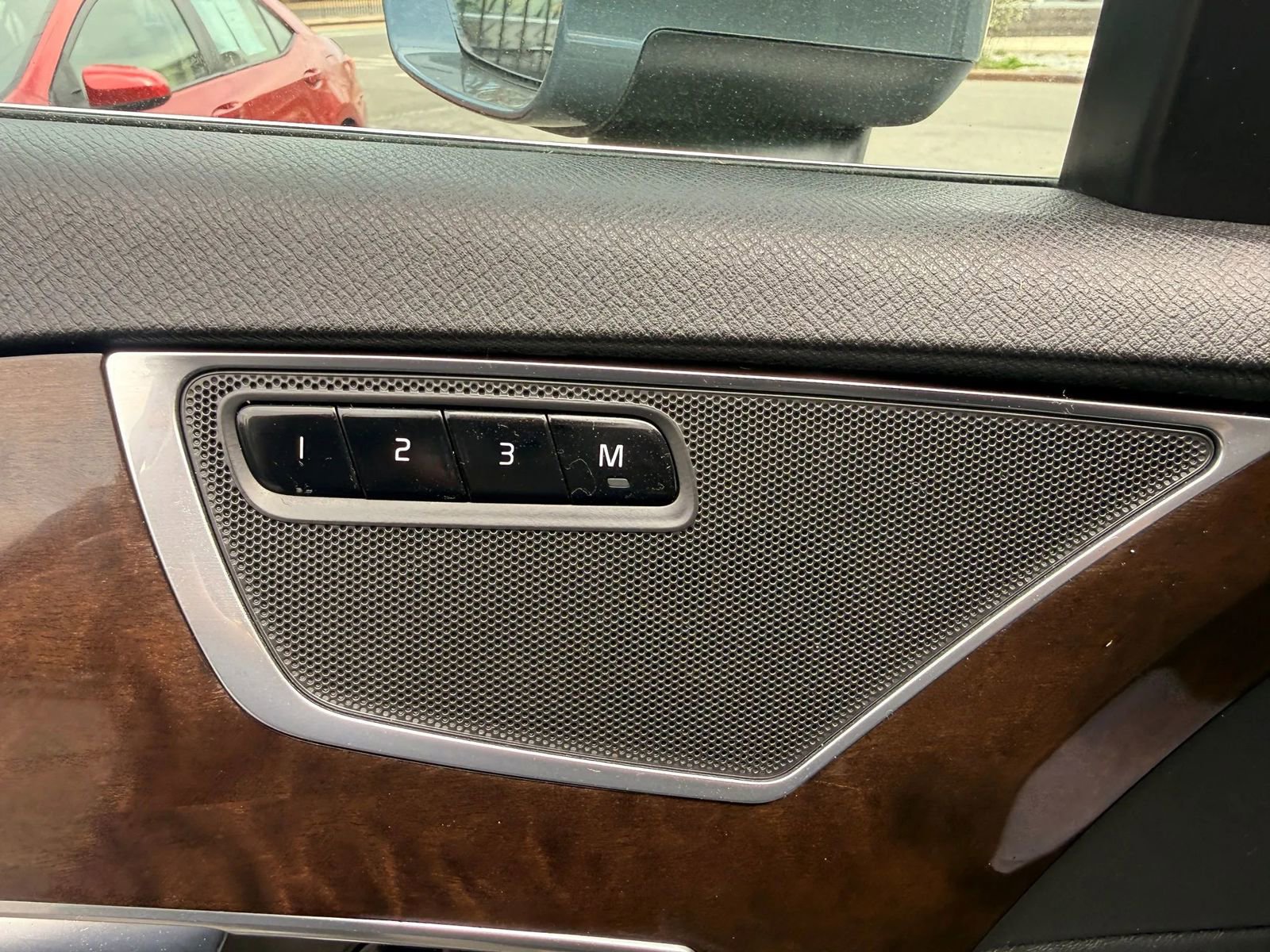 Used 2019 Volvo XC90 T5 Momentum AWD/4WD image 9
