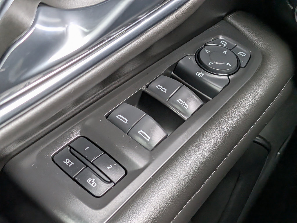 Certified 2024 Chevrolet Suburban LT AWD/4WD image 23
