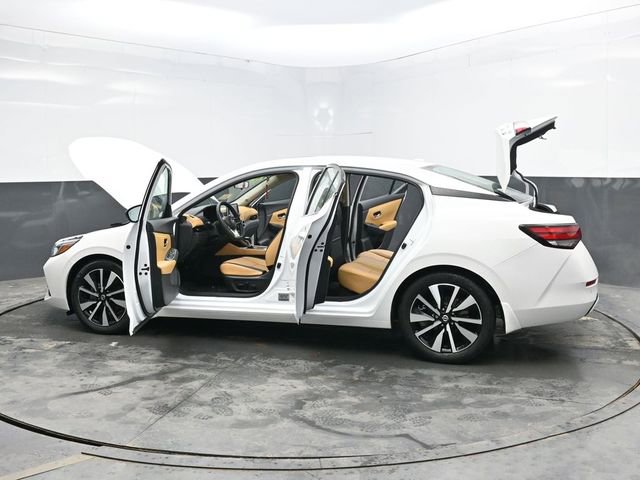 Used 2023 Nissan Sentra SV w/ SV Premium Package image 35