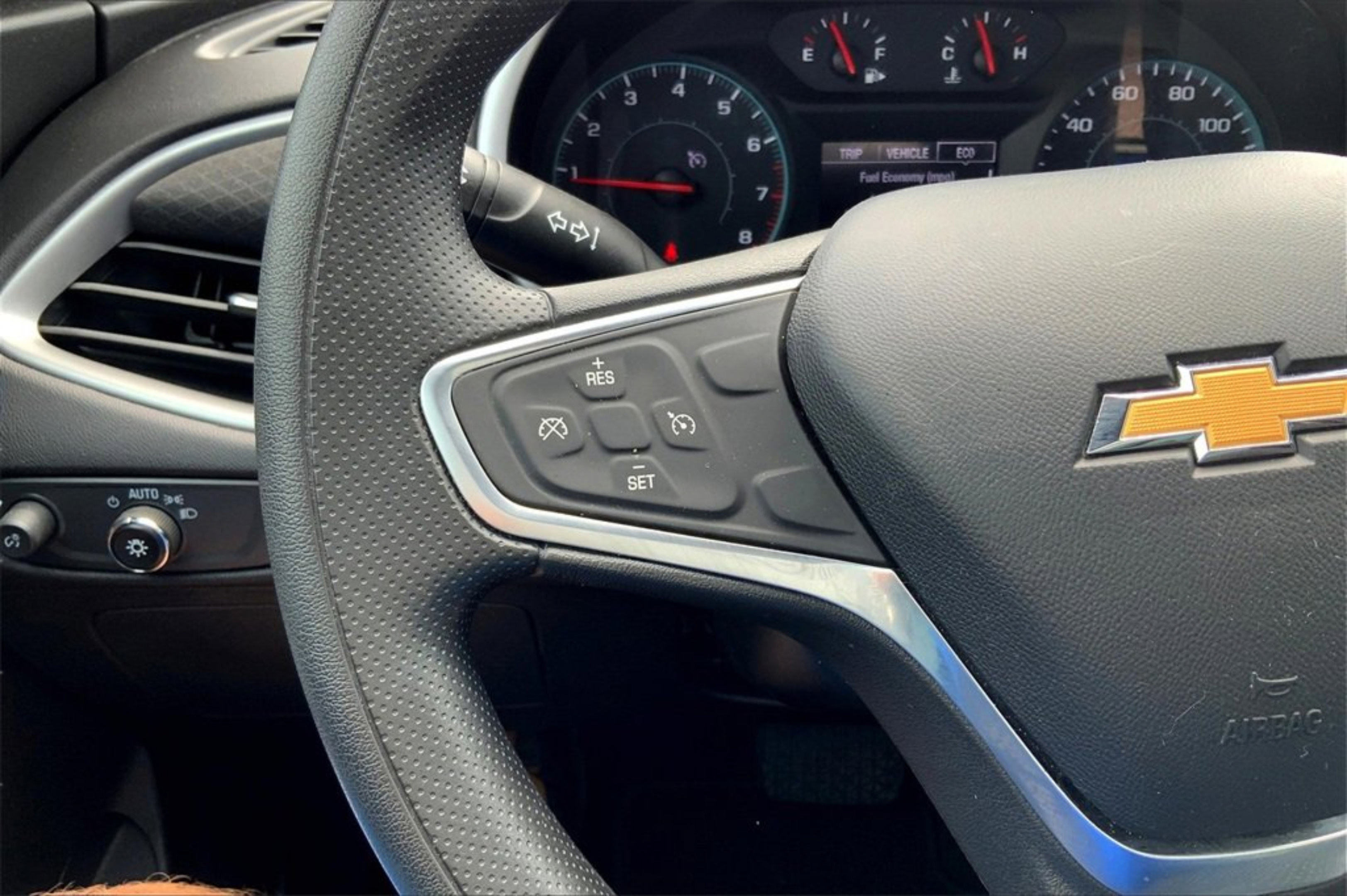 Used 2022 Chevrolet Malibu LT FWD image 19