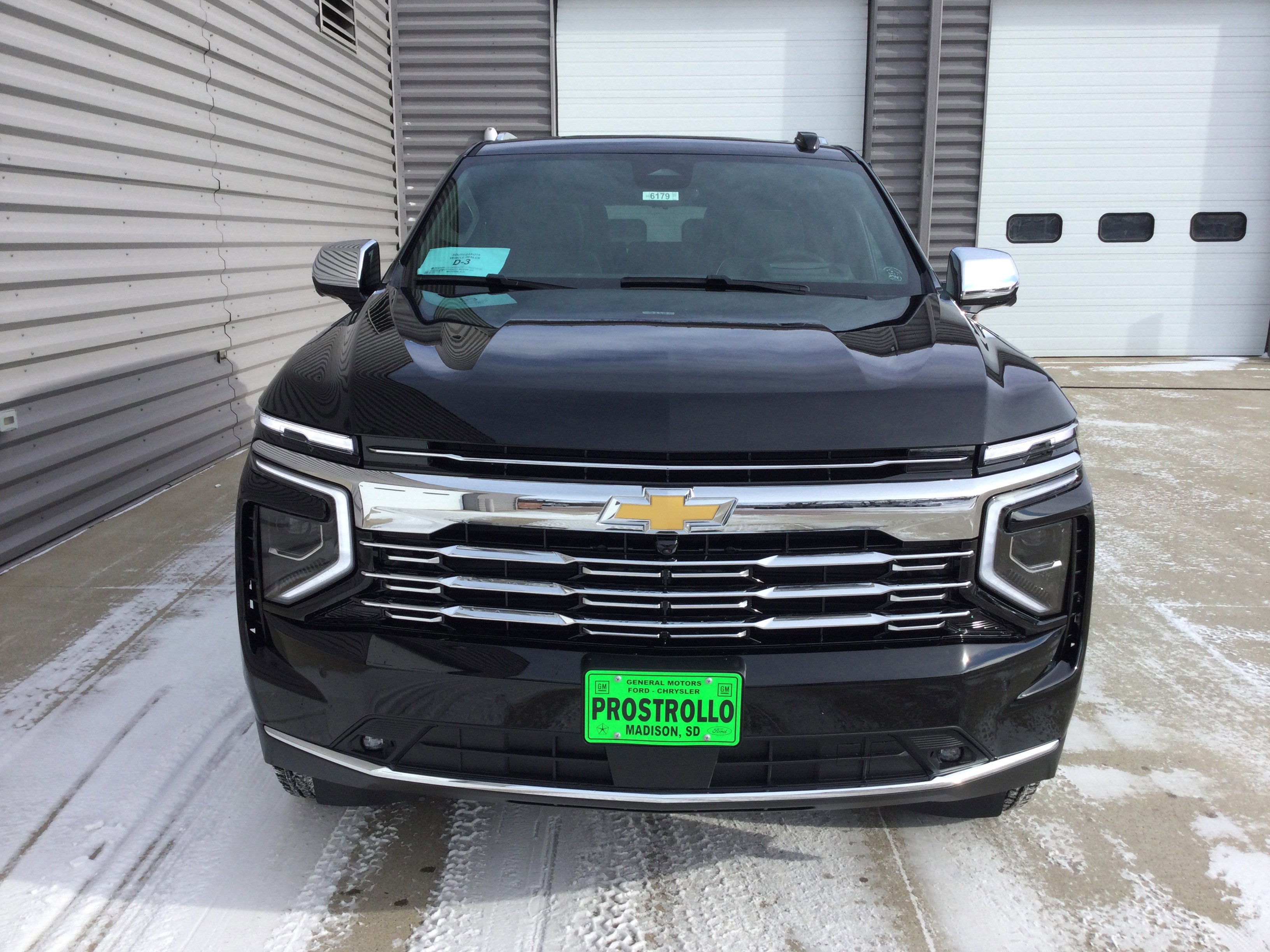 New 2026 Chevrolet Suburban Premier image 3