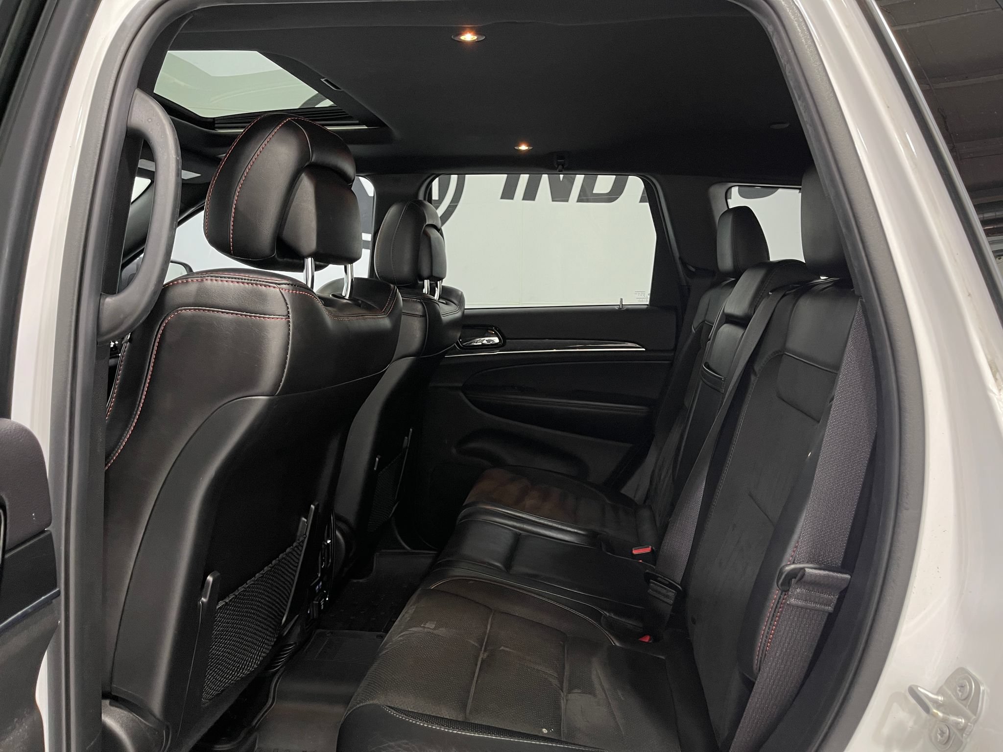 Used 2019 Jeep Grand Cherokee Trailhawk AWD/4WD image 30