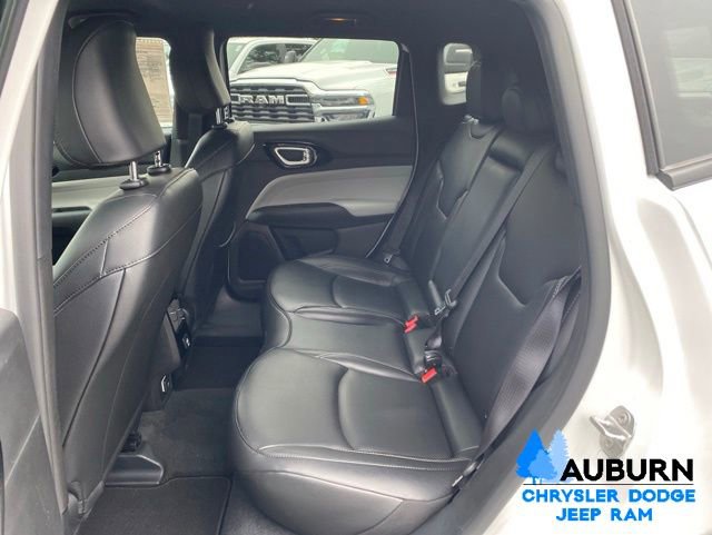 Used 2026 Jeep Compass Limited AWD/4WD image 23