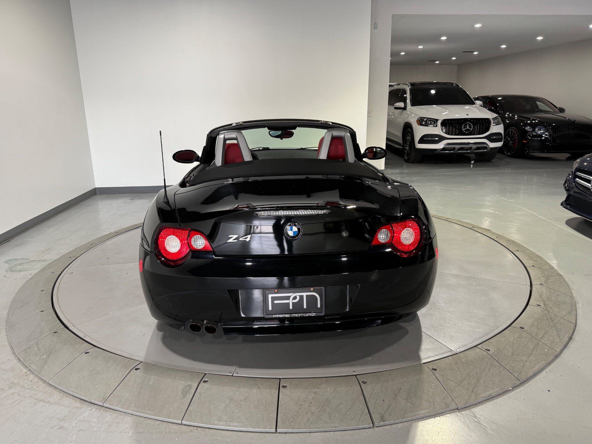 Used 2005 BMW Z4 3.0i RWD image 15