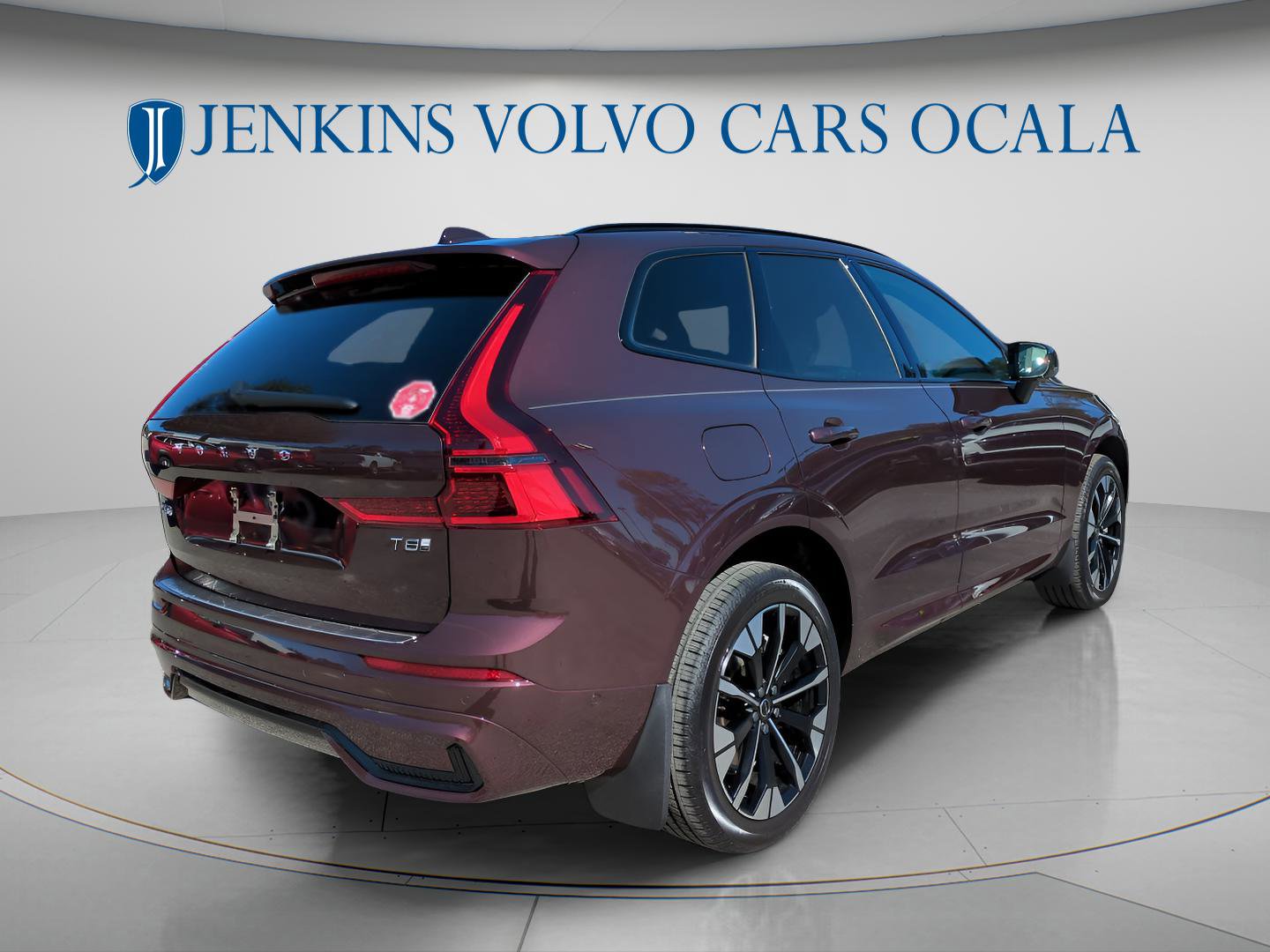 New 2026 Volvo XC60 T8 Plus image 3