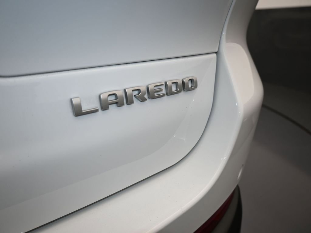 Used 2024 Jeep Grand Cherokee L Laredo image 45