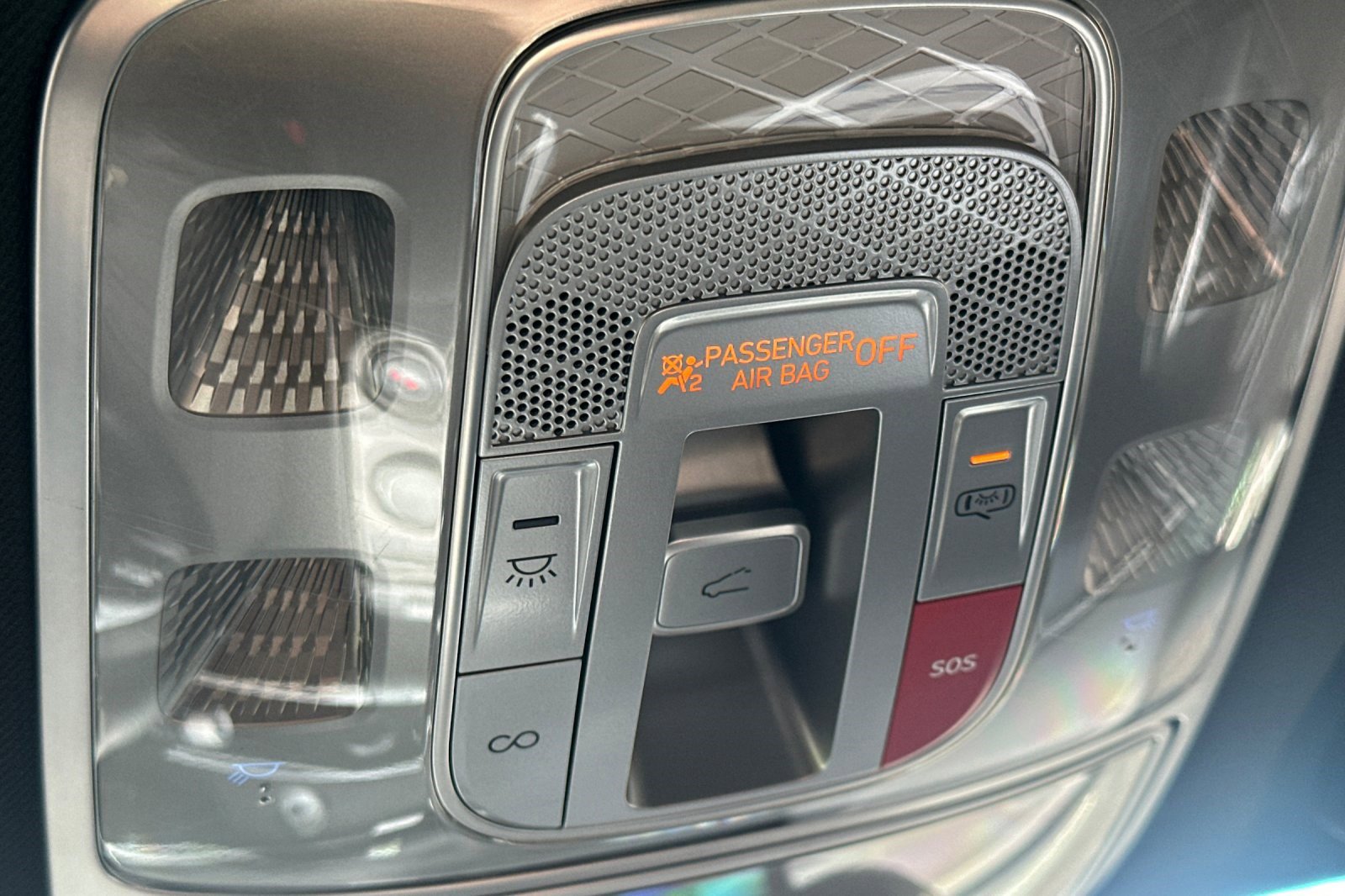 Used 2023 Genesis GV70 2.5T w/ Sport Prestige Package image 24