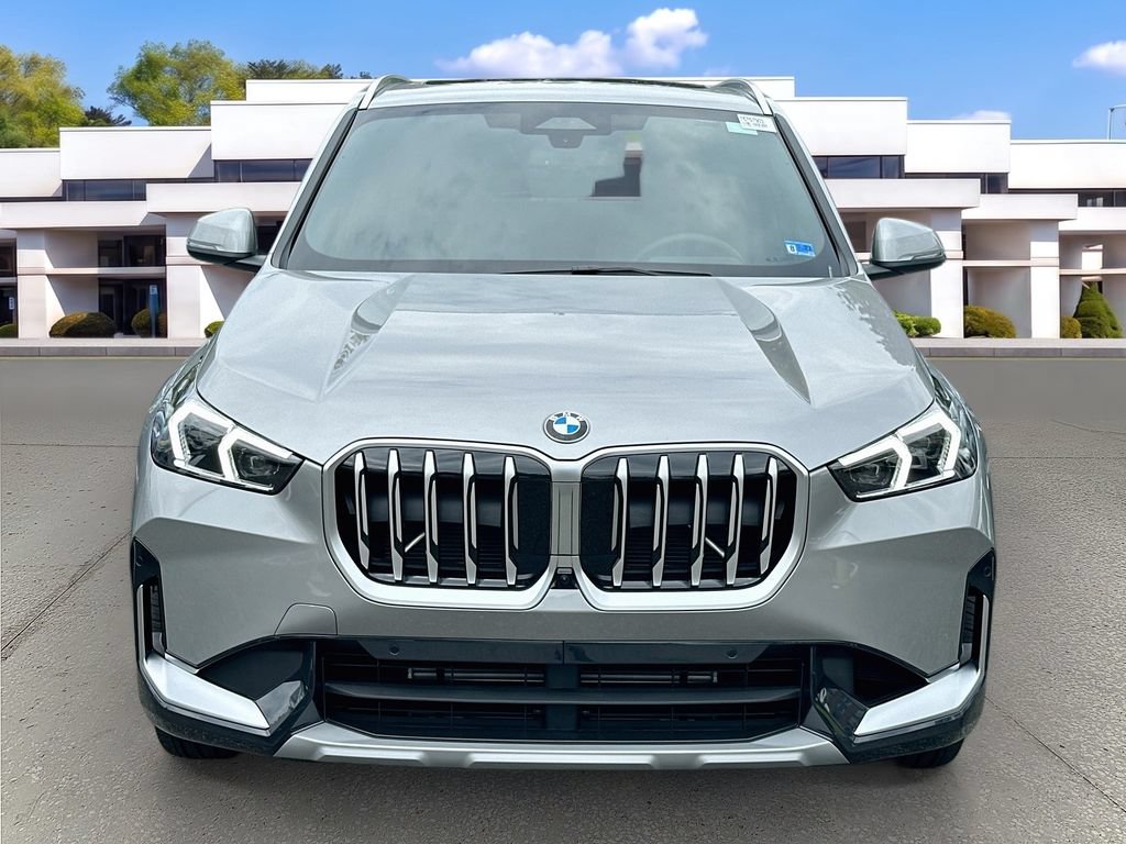 New 2026 BMW X1 xDrive28i w/ Technology Package AWD/4WD image 2