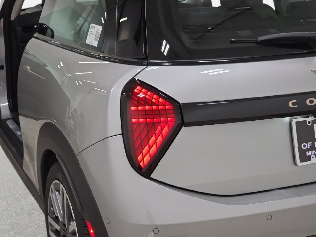 Used 2026 MINI Cooper S FWD image 33