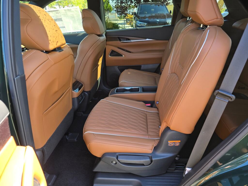 New 2026 INFINITI QX60 Autograph w/ Dark Cargo Package image 16