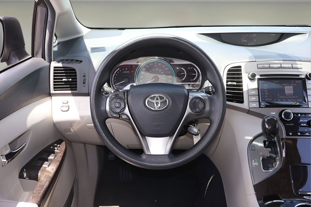 Used 2015 Toyota Venza LE AWD/4WD image 15