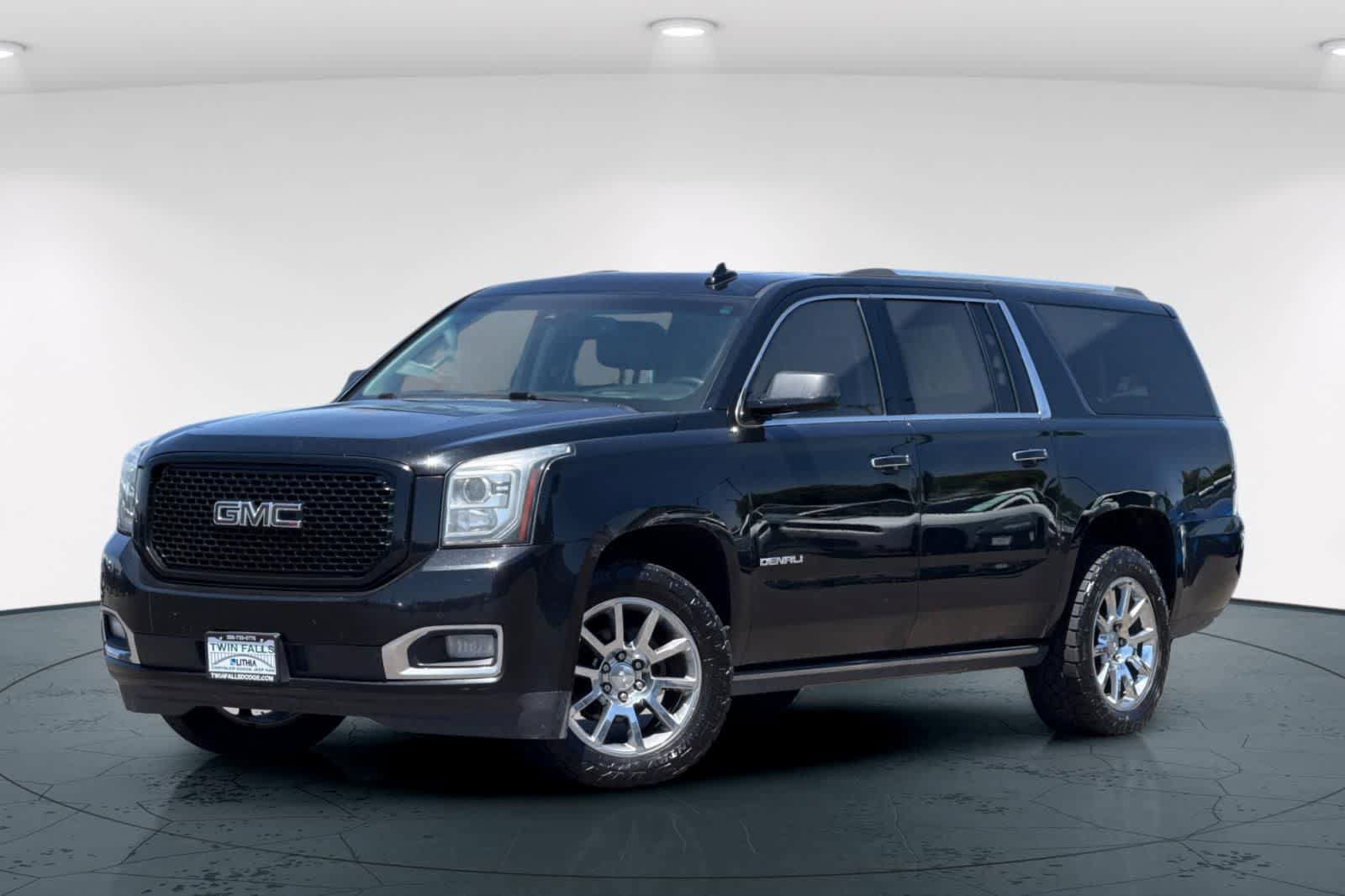 Used 2017 GMC Yukon XL Denali w/ Open Road Package AWD/4WD image 1