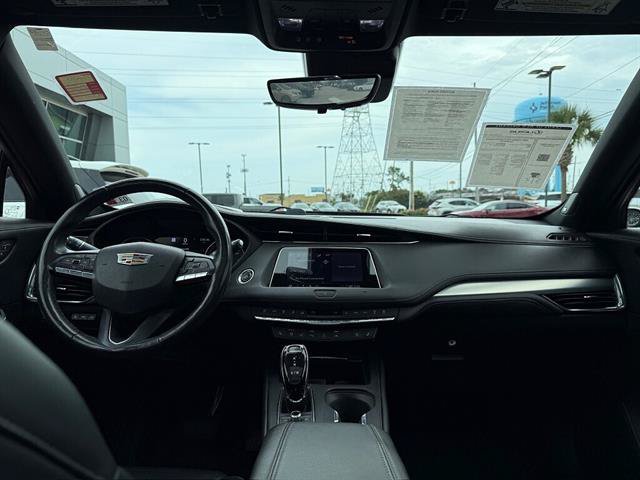 Used 2020 Cadillac XT4 Premium Luxury FWD image 12