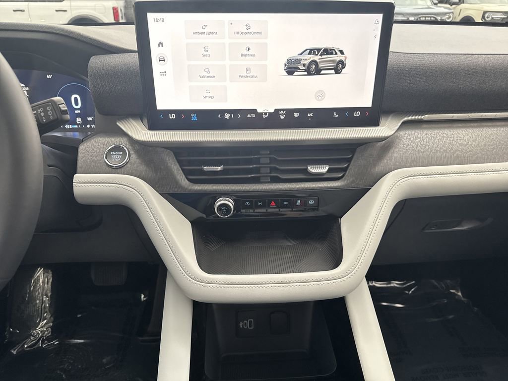 New 2026 Ford Explorer Platinum image 32