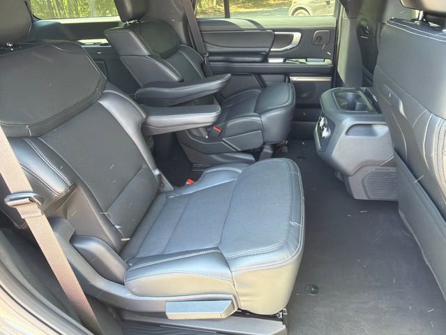 New 2026 Ford Expedition Platinum image 15