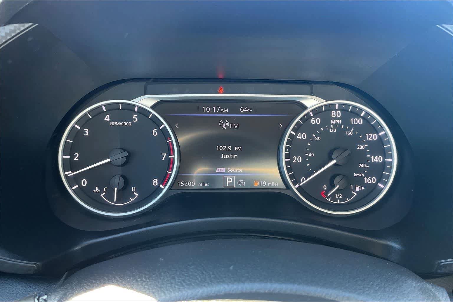 Used 2025 Nissan Sentra SR FWD image 17